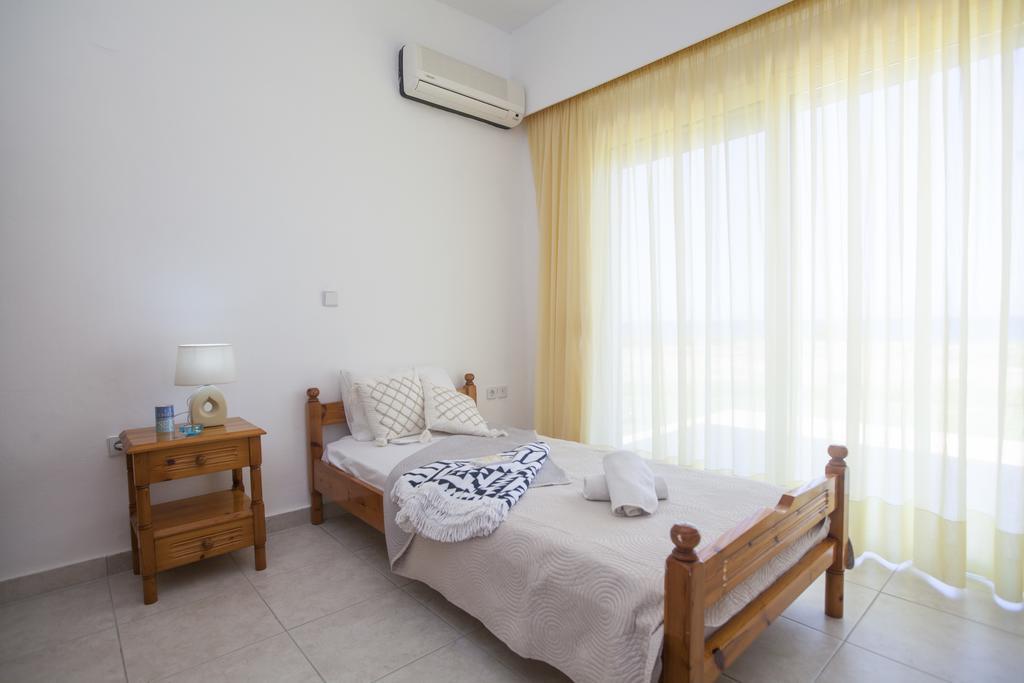 Kamiros Apartment Kalavarda ภายนอก รูปภาพ