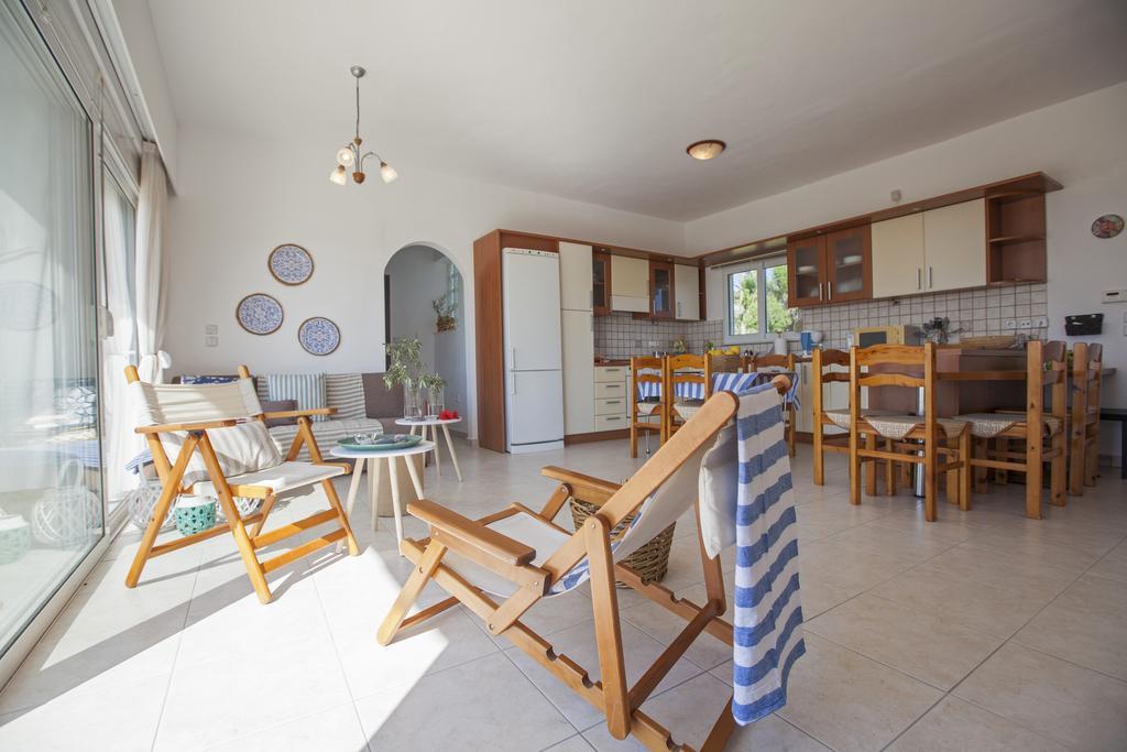 Kamiros Apartment Kalavarda ภายนอก รูปภาพ